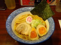 「油味玉子そば（730円）＋大盛り（100円）」@ぶぶか 吉祥寺北口店の写真