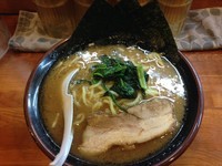 「豚骨醤油らあめん（中）」@上田らあめん はちの写真