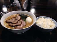「特製ラーメン大盛＋どろどろ＋ライス」@らーめん こてつの写真