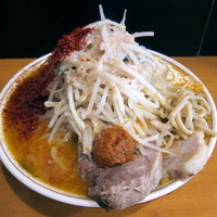 「みそ小 700円（ニンニク・あぶら・とうがらし・みそ丸・野菜」@いがみその写真