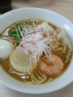 「海老そば味噌ワンタン＋エビそば冷やし」@中華そば よしかわの写真