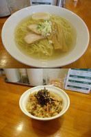 「『ラーメン+いかめし(￥650+200)』」@函館塩ラーメン 五稜郭の写真