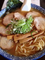 「肉増し・大盛」@あらやと麦六の写真