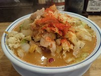「【期間限定】ガツ盛り赤カラ味噌やぐら(ニンニク・中辛)850」@麺屋 神やぐらの写真