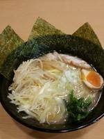 「特製ラーメン」@横浜家系らーめん なな家の写真