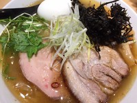 「得製焼きあご塩らー麺(大)」@焼きあご塩らー麺 たかはし 新宿本店の写真