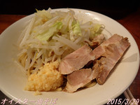 「オイスター油そば（中）」@製麺所 豚とこむぎの写真