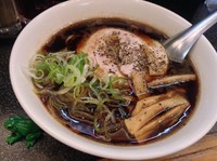 「ブラックらーめん　570円」@豊来軒の写真