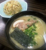 「半チャーハンセット」@博多ラーメン 長浜や 日暮里店の写真