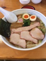 「焼豚ワンタン味玉入り1130円 大盛り150円」@白河手打中華 賀乃屋の写真