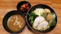 「濃厚つけ麺(大)(あつもり)＋半熟味玉＋唐揚げ２個」@横浜家系ラーメン 壱角家 上尾店の写真