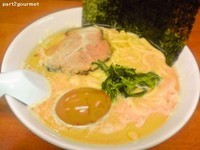 「豚骨醤油らーめん+くんせいとろ玉子 (750円)」@横浜らーめん夢家の写真