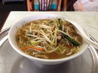 「みそラーメン（大盛り）550円＋100円」@品香亭の写真