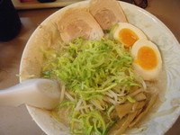 「しょうゆらーめん10€」@こってりらーめん なりたけ パリ店の写真