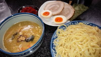 「特製つけ麺　中盛り エビ辛味（９８０円＋７０円＋１２０円）」@縁者の写真