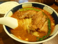「排骨担々麺（ぱいこうだんだんめん）」@支那麺 はしご 銀座八丁目店の写真