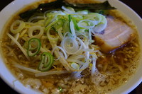 「背脂煮干し＋大盛」@麺処 遊 蕨店の写真