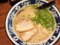 「ラーメン」@博多らーめん ShinShin 天神本店の写真