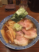 「醤油ラーメン700円＋大盛100円」@つけ麺 志こつの写真