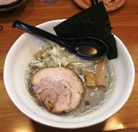 「秋刀魚煮干しと背黒の清湯＋京都産最高級いりこ【限定】」@いのうえの写真