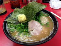 「半熟味玉ラーメン 万能ネギ」@武蔵家直系 ぼうそう家の写真