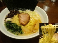 「塩トンコツ大盛850円」@松壱家 戸塚店の写真