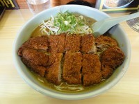 「カツカレーらーめん」@らーめんはうす ポパイ 西口店の写真