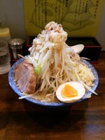 「ラーメン(特盛カタメ、カラメ以外マシマシ)」@ラーメンJAPAN 川口本店の写真
