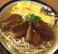 「三枚肉そば」@そば・てびち専門店 浜屋の写真