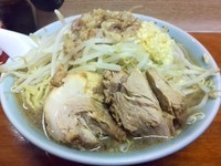「ラーメン（にんにく）」@ラーメン富士丸 西新井大師店の写真