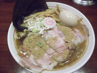 「特製中華そば(980円)」@煮干中華そば 鈴蘭 新宿店の写真