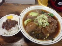 「牛肉麺800円」@中華そば 四季 four seasonの写真
