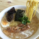 魚骨らーめん¥750