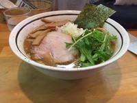 「魚介豚骨ラーメン、大盛り」@麺屋 くおんの写真