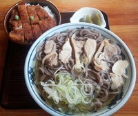 「肉そば（冷）＆ミニカツ丼セット１０００円」@といやの写真