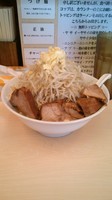 「ラーメン(麺半分、ニンニクマシ)750円」@自家製ラーメン 大者の写真