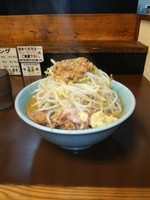 「中ラーメン750円」@立川マシマシ秘密工場の写真