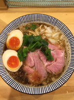 「味玉煮干し醤油らーめん(780円)」@ふく流らーめん 轍 本町本店の写真