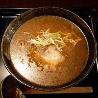 「中華そば（小 680円）」@もちもちの木 新宿店の写真