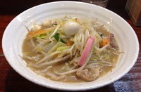 「豚煮干ちゃんぽん＋ごはん(850円＋100円)」@チャランポの写真