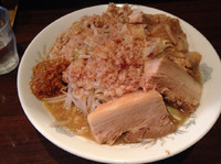 「醤油らーめん豚まし」@麺喰亭 まんぷくの写真