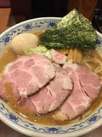 「特製中華そば」@俺の麺 春道の写真