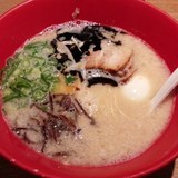 赤丸新味玉子入り＋替玉