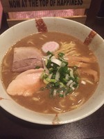 「濃厚豚骨魚介ラーメン、塩、中盛」@麺屋33の写真