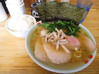 「『チャーシューメン+ライス(￥890+100)』」@ラーメン竜家 六角家姉妹店の写真