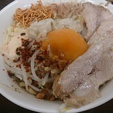 まぜそば大盛り全マシ小豚