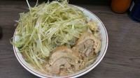 「小ラーメン、固め、ニンニク、野菜＋ネギ」@ラーメン二郎 横浜関内店の写真