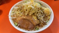 「ラーメン 豚入り 節券 全部 ラー油 ¥790、¥30」@ちばからの写真