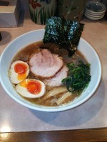 「濃厚あごだしらーめん味玉」@らーめん将貴の写真