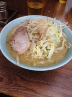 「小ラーメン ニンニク少し アブラ少し」@ラーメン二郎 池袋東口店の写真